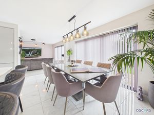 Photo 33- click for photo gallery